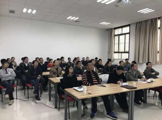 太阳集团tyc9728组织新进教师进行首聘期满述职汇报